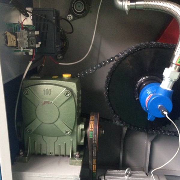 		Y3000IIZC槽式熨平機	(圖1)