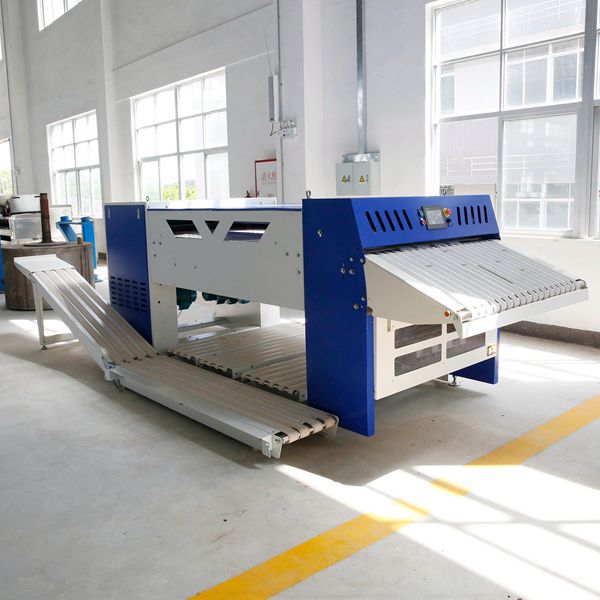 
		毛巾折疊機
	(圖3)