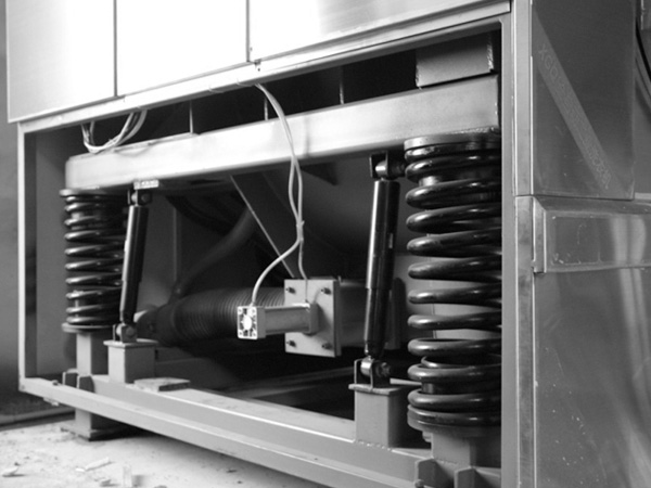 
		全自動衛生隔離式洗脫機
	(圖1)